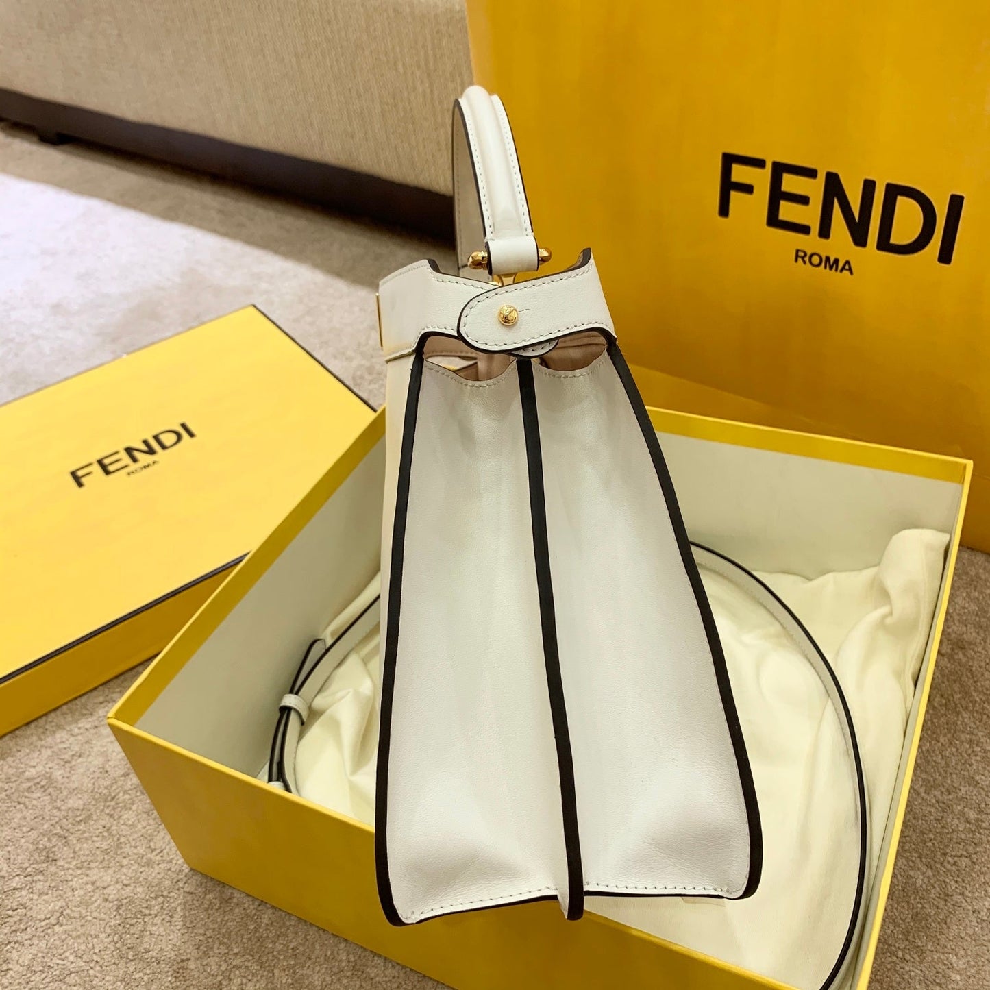 Fendi Peekaboo Small iseeu Bag