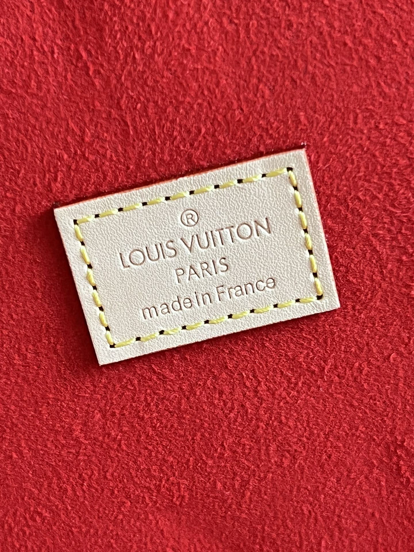 Louis Vuitton 8 Watch Case