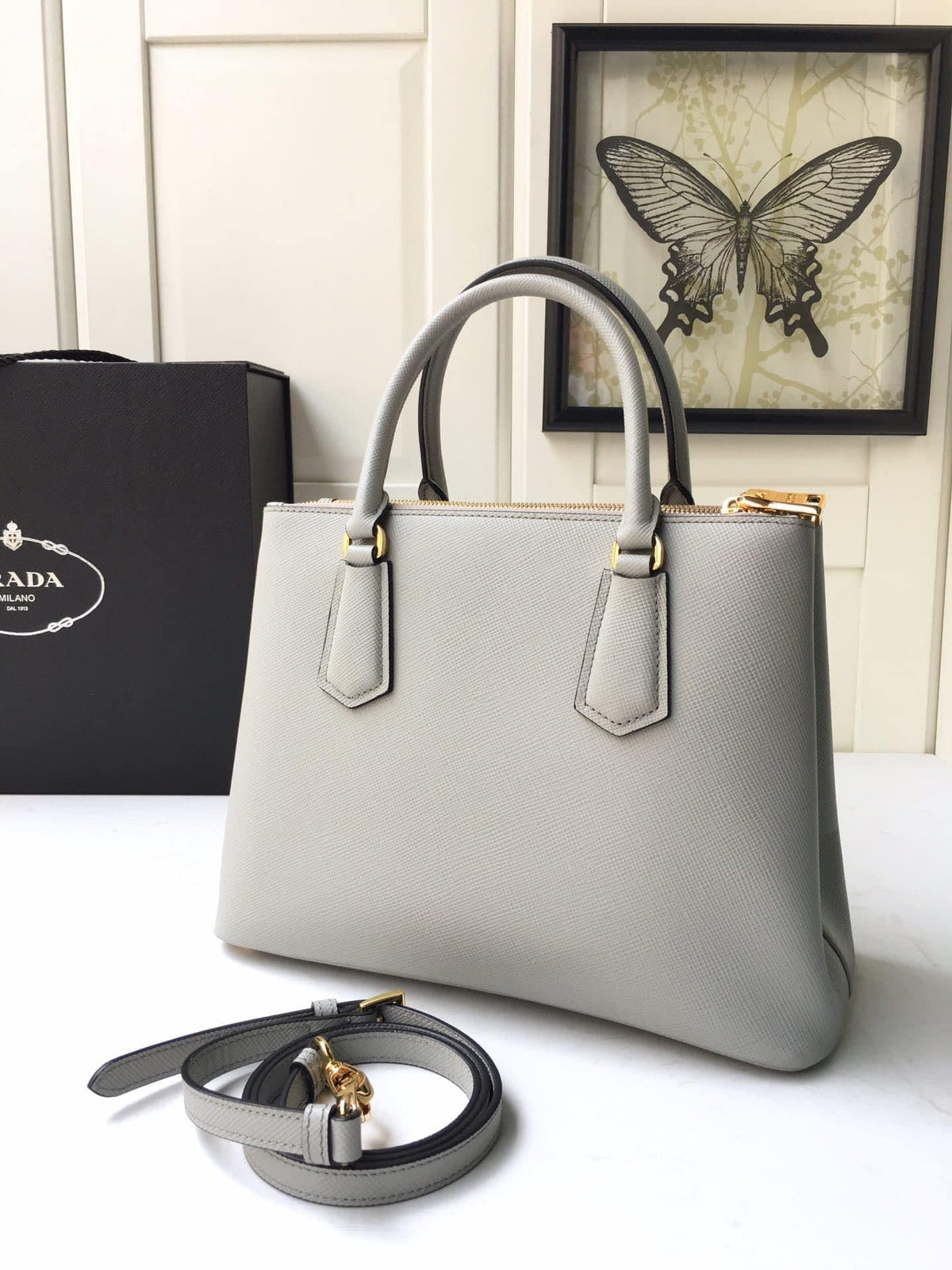 Prada Galleria Saffiano leather Medium bag