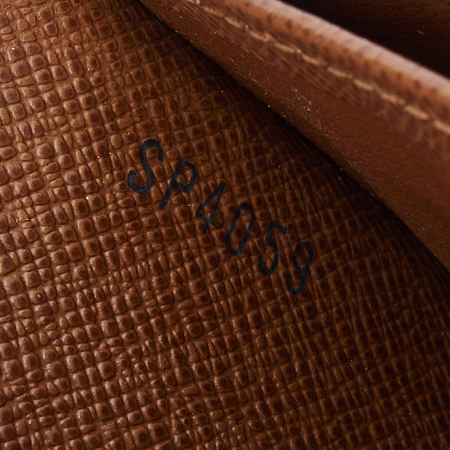 LOUIS VUITTON Monogram Canvas Etoile Sarah Wallet