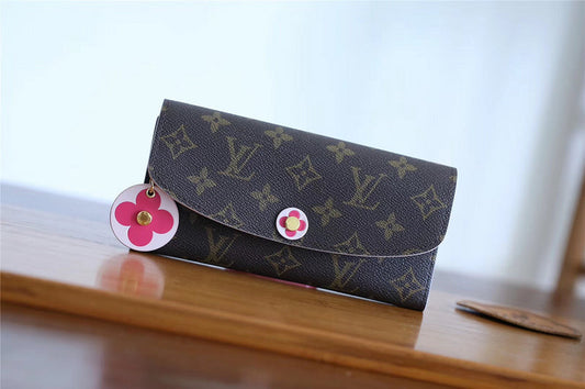 Franco Shops - Louis Vuittons  - 9423