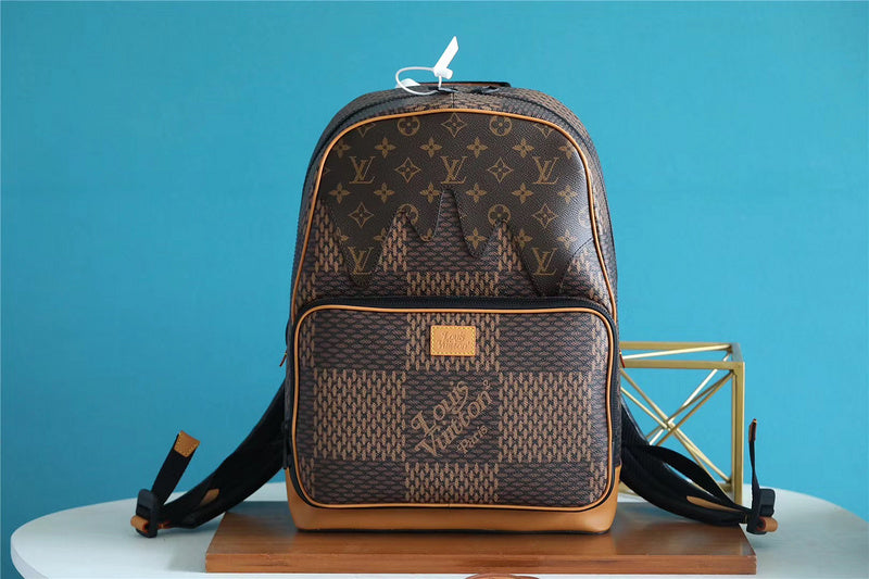 Franco Shops - Louis Vuittons  - 9780