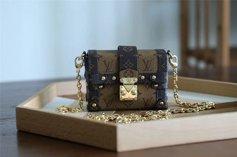 Franco Shops - Louis Vuittons  - 9319