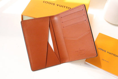 Franco Shops - Louis Vuittons  - 15777