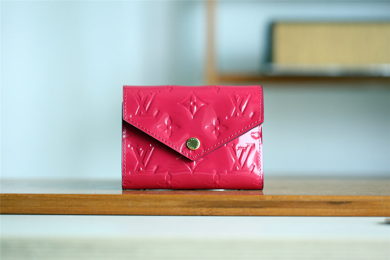Franco Shops - Louis Vuittons  - 9381