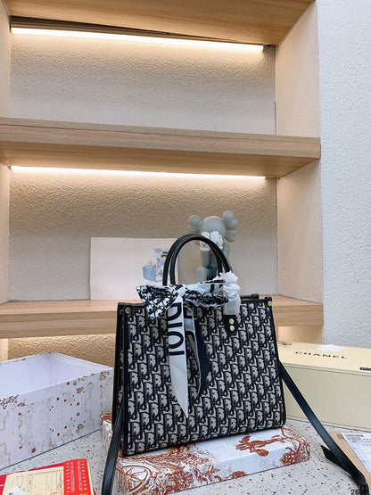 Franco Shops - Louis Vuittons  - 14902