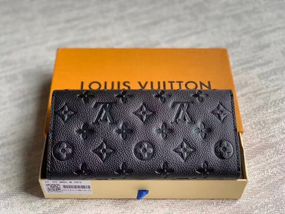 Franco Shops - Louis Vuittons  - 15379
