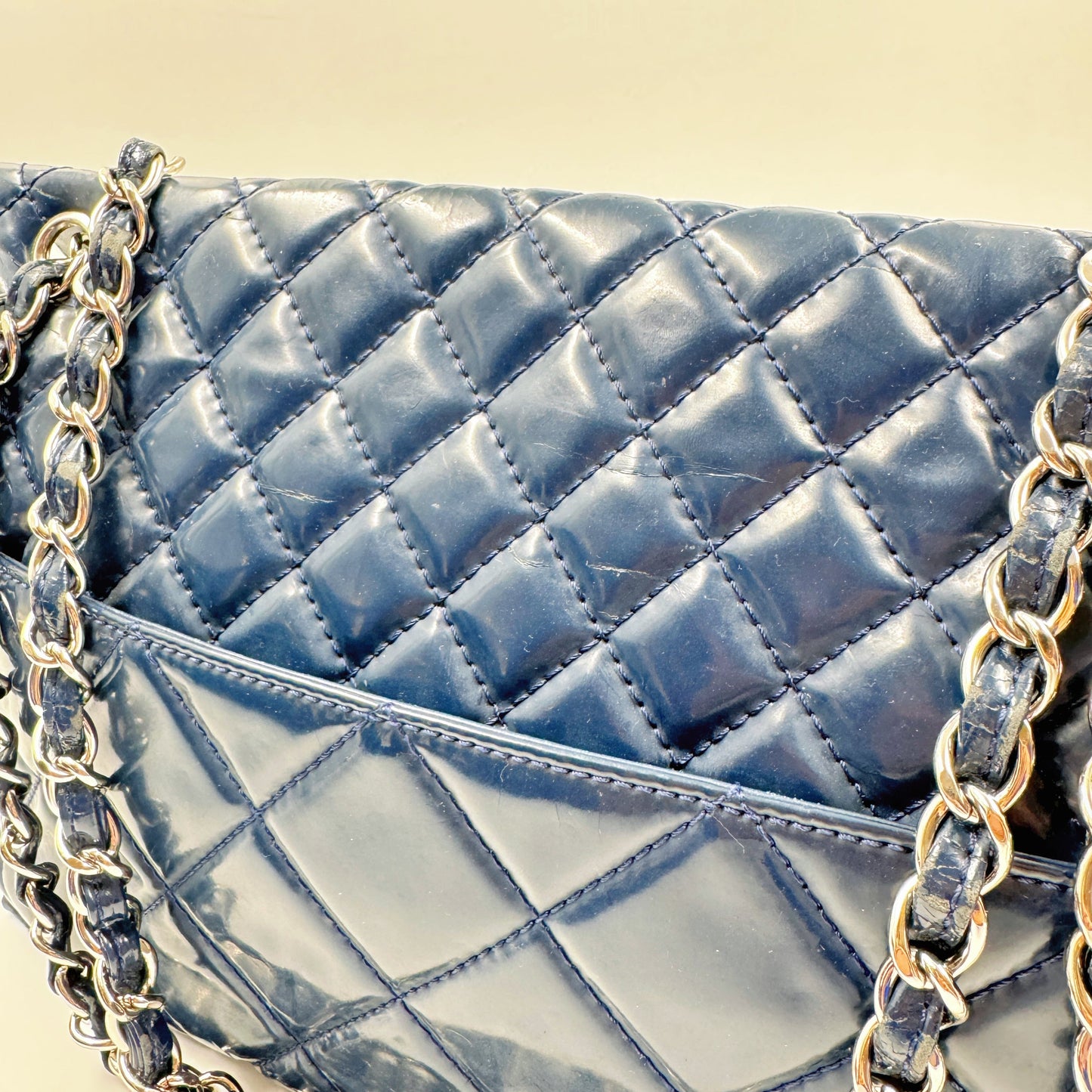 Chanel Quilted In the Business navy blue patent leather Flap bag TWS