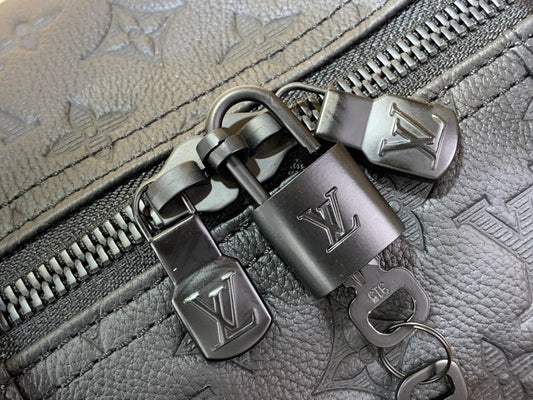 Franco Shops - Louis Vuittons  - 15309