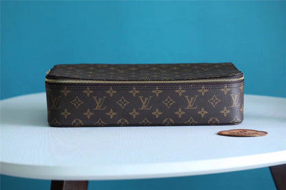 Franco Shops - Louis Vuittons  - 9205