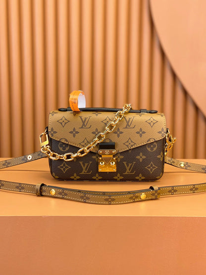 Franco Shops - Louis Vuittons  - 15377