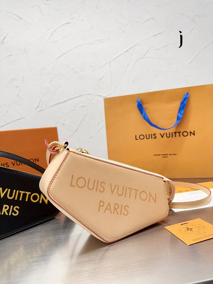 Franco Shops - Louis Vuittons  - 14919