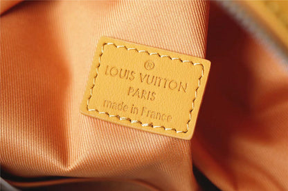 Franco Shops - Louis Vuittons  - 9589