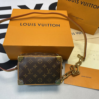 Franco Shops - Louis Vuittons  - 10151
