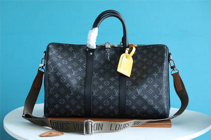 Franco Shops - Louis Vuittons  - 9442