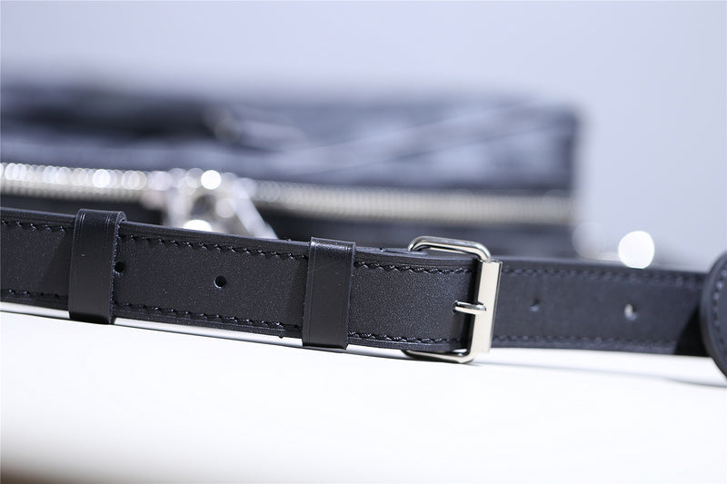 Franco Shops - Louis Vuittons  - 9855
