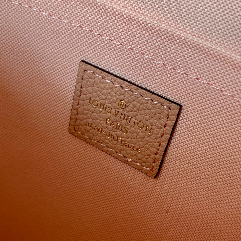 Franco Shops - Louis Vuittons  - 15733