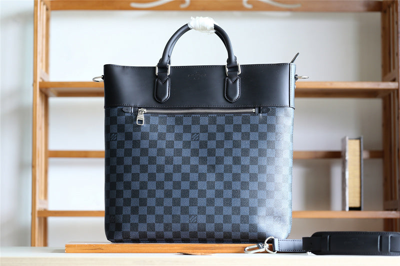 Franco Shops - Louis Vuittons  - 9884
