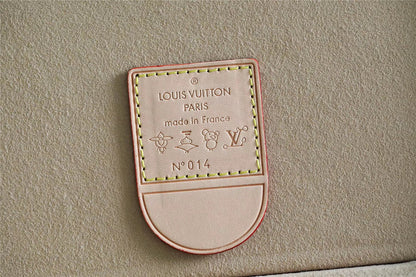 Franco Shops - Louis Vuittons  - 9484