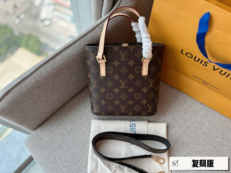 Franco Shops - Louis Vuittons  - 15079