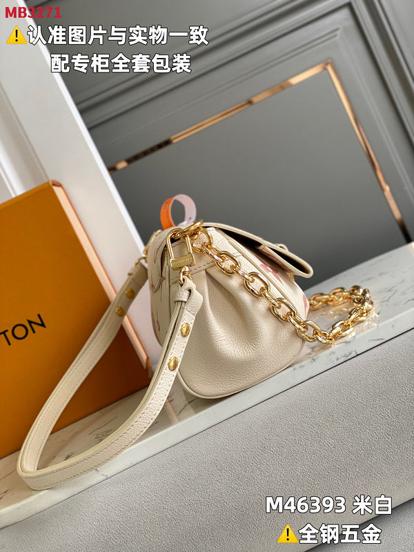 Franco Shops - Louis Vuittons  - 15416