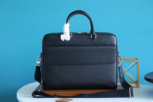 Franco Shops - Louis Vuittons  - 9830