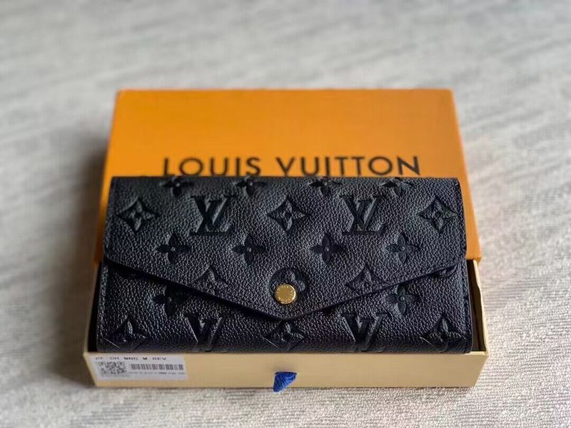 Franco Shops - Louis Vuittons  - 15379