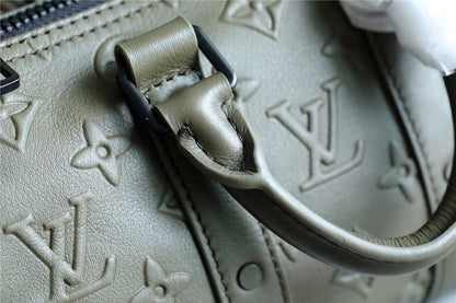 Franco Shops - Louis Vuittons  - 9437