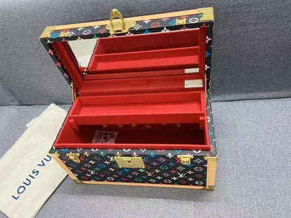 Franco Shops - Louis Vuittons  - 9492