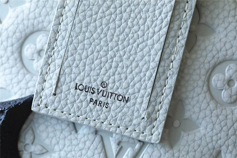 Franco Shops - Louis Vuittons  - 9604