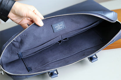 Franco Shops - Louis Vuittons  - 9851