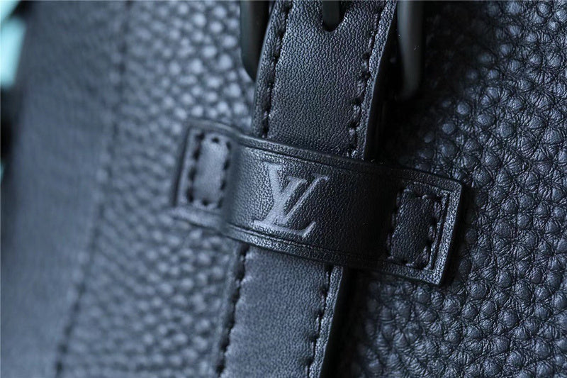 Franco Shops - Louis Vuittons  - 10074