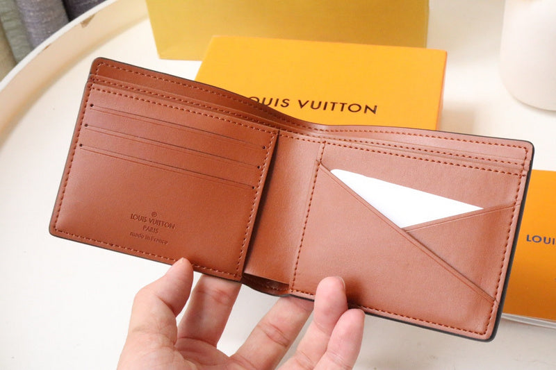 Franco Shops - Louis Vuittons  - 15776
