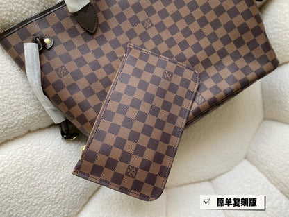 Franco Shops - Louis Vuittons  - 14879
