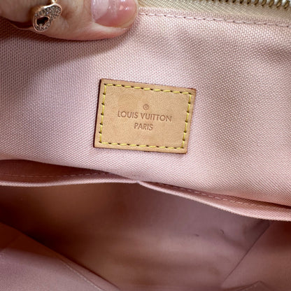 Handbag Designer By Louis Vuitton  Size: Large