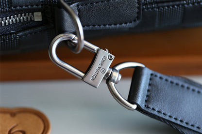 Franco Shops - Louis Vuittons  - 9832