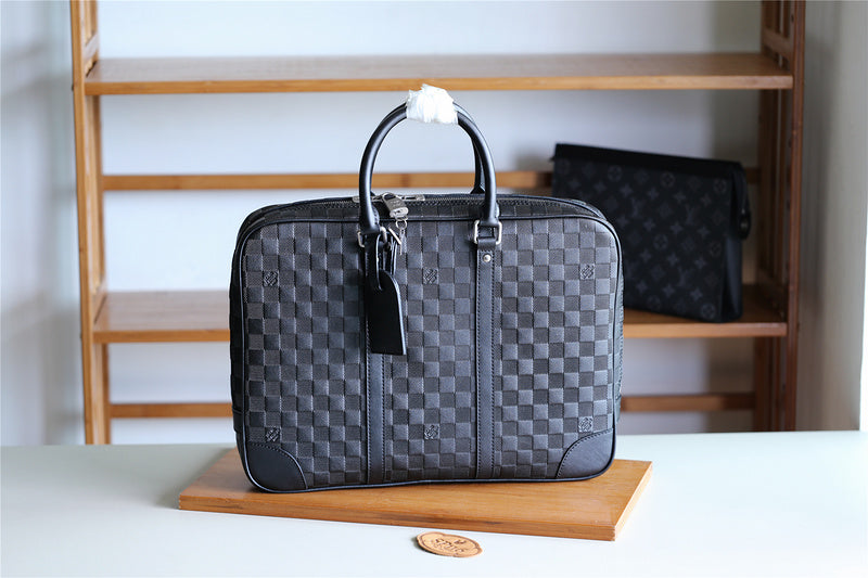 Franco Shops - Louis Vuittons  - 9850