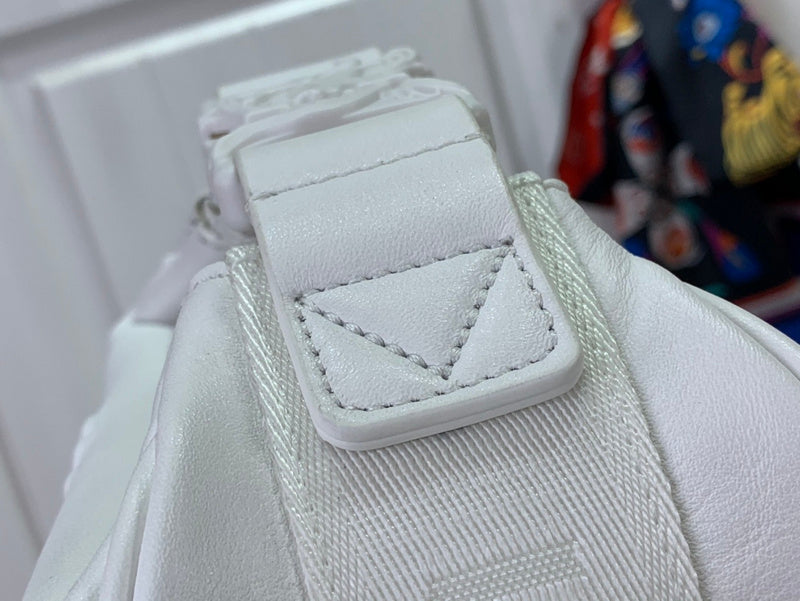 Franco Shops - Louis Vuittons  - 15251