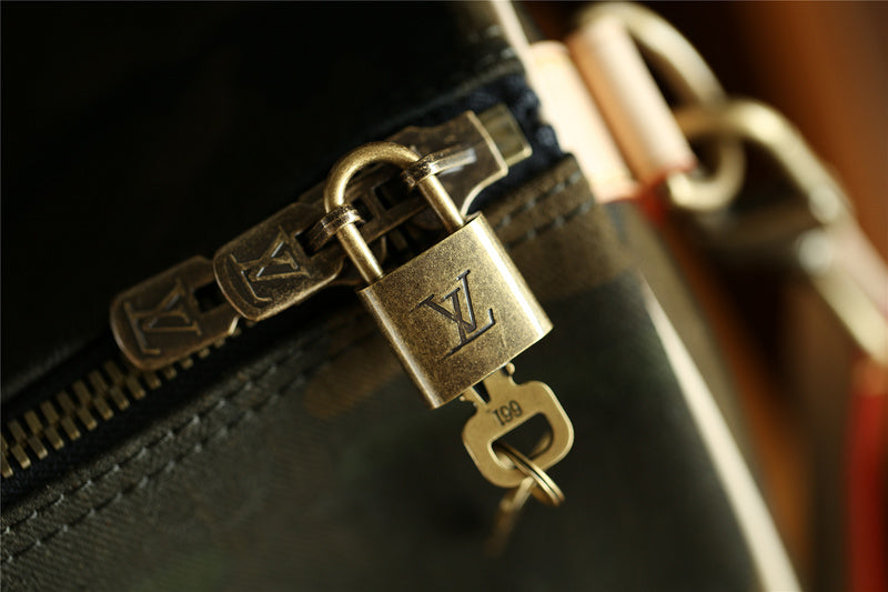 Franco Shops - Louis Vuittons  - 9473