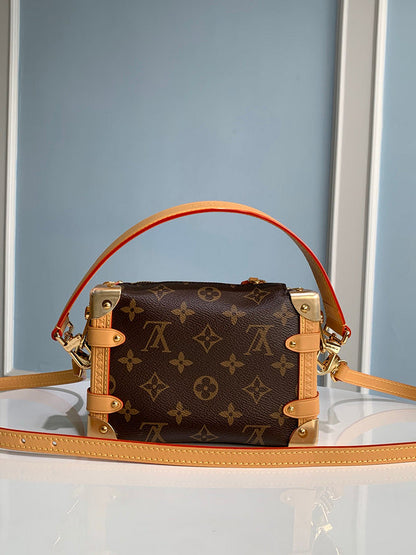 Franco Shops - Louis Vuittons  - 15404