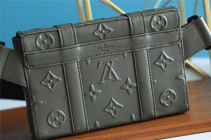 Franco Shops - Louis Vuittons  - 10041