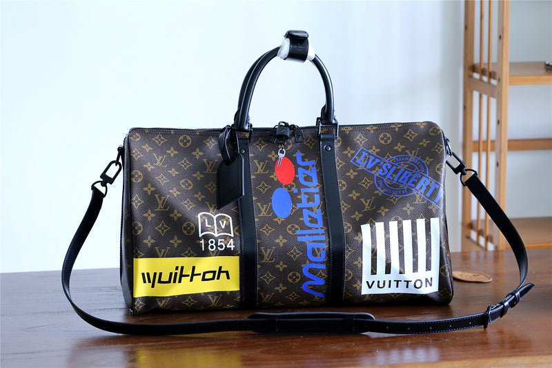 Franco Shops - Louis Vuittons  - 9481