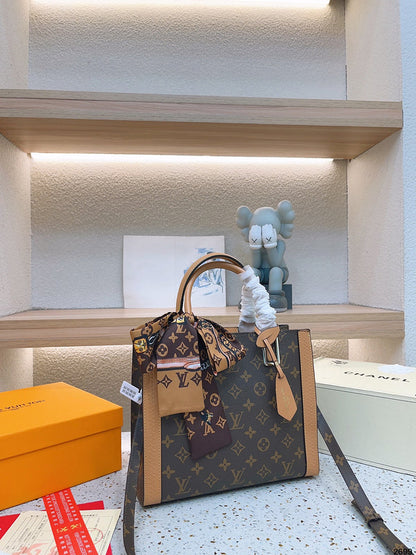 Franco Shops - Louis Vuittons  - 14903