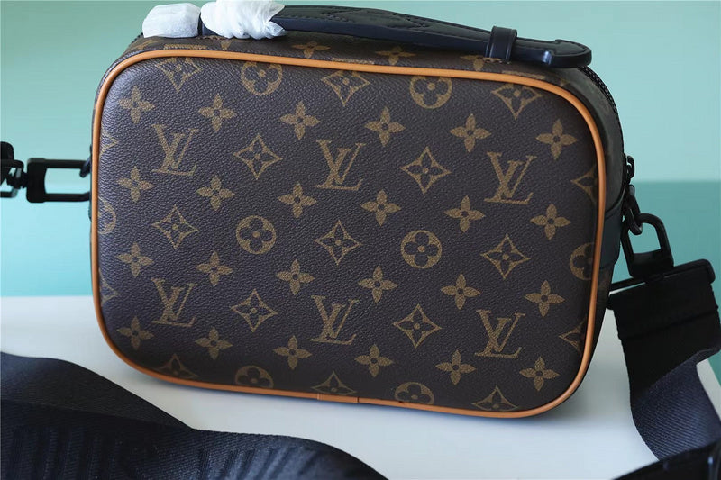 Franco Shops - Louis Vuittons  - 10090