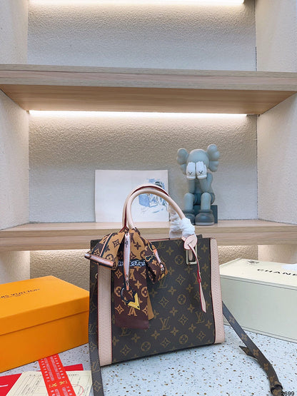 Franco Shops - Louis Vuittons  - 14903
