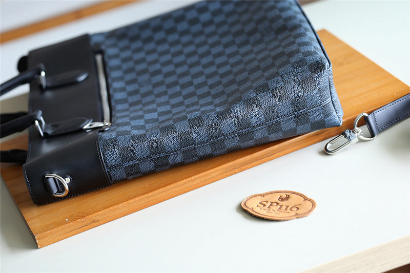 Franco Shops - Louis Vuittons  - 9884