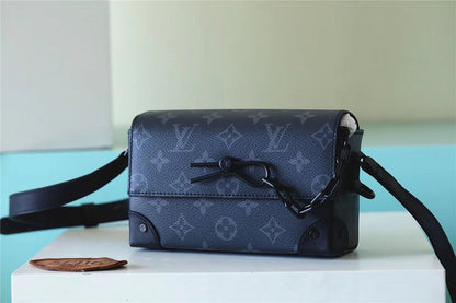 Franco Shops - Louis Vuittons  - 9990