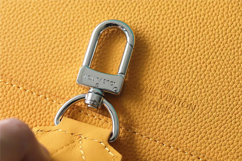 Franco Shops - Louis Vuittons  - 9988