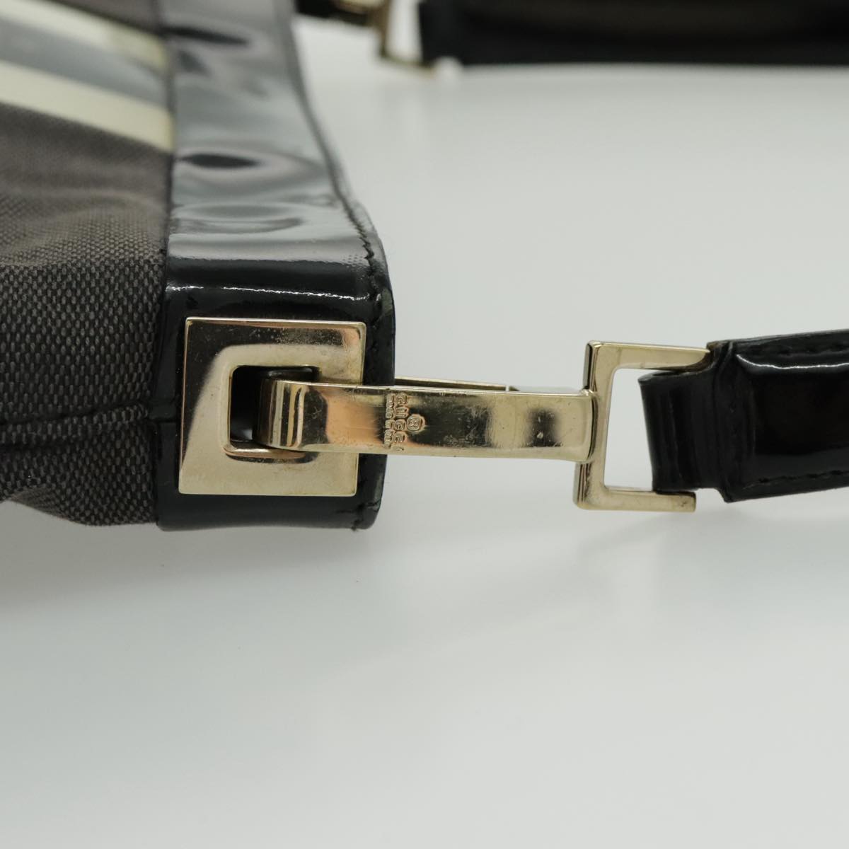 Gucci Web