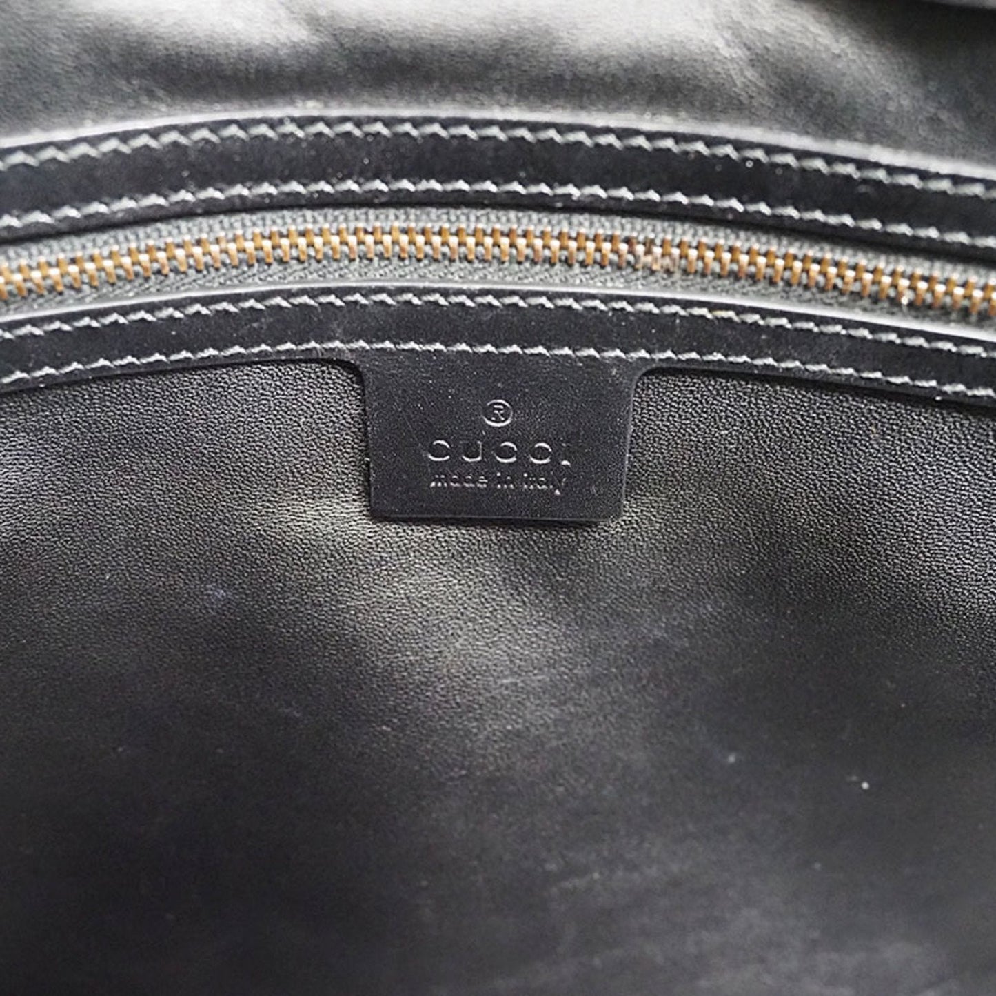 Gucci --
